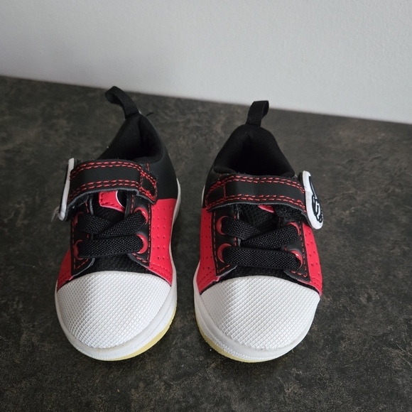 Disney Mickey Mouse Baby Red and Black Shoes - Picture 4 of 13